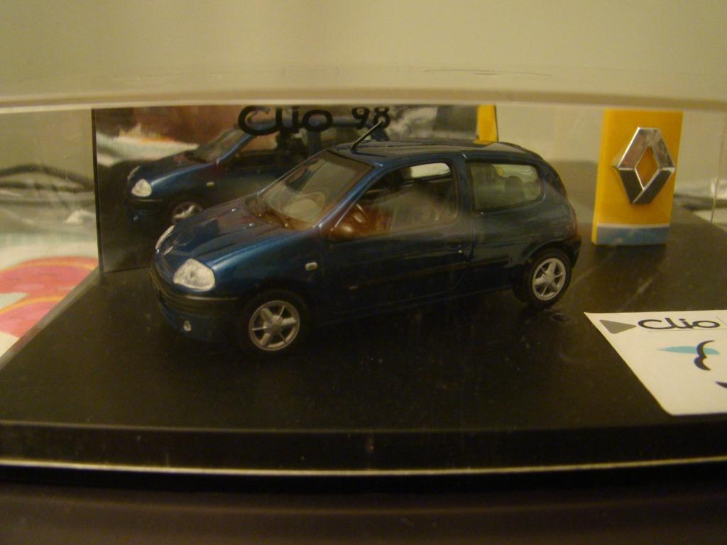 Renault Clio 1/43 bleue, Enlèvement ou Envoi, Utilisé, Voiture, Norev