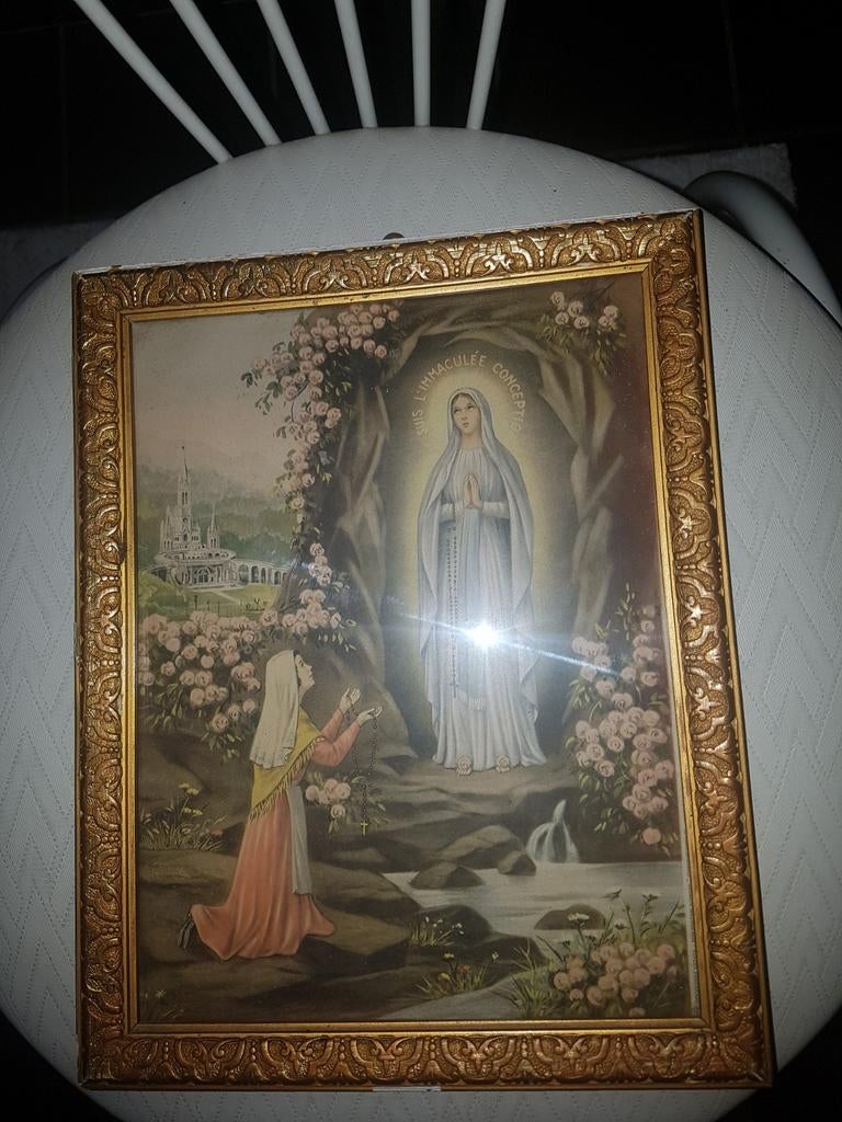 Notre-Dame de Lourdes, Enlèvement