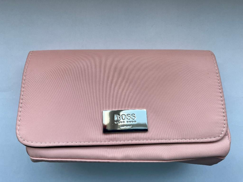 Hugo Boss Make up Travel Tasje, Handtassen en Accessoires, Uiterlijk | Cosmetica en Make-up, Ophalen of Verzenden, Nieuw