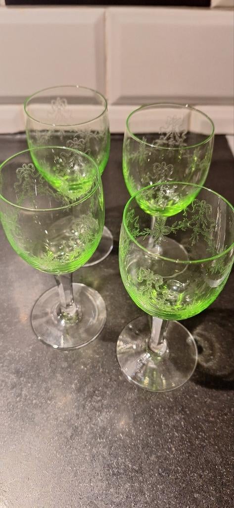 Anciens verres à vin ciselés, Ophalen of Verzenden, Gebruikt