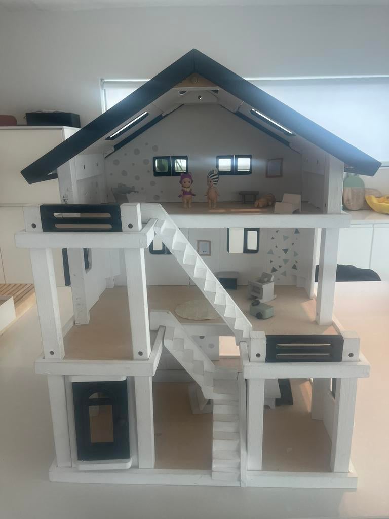 Houten poppenhuis, Ophalen, Gebruikt, Poppenhuis