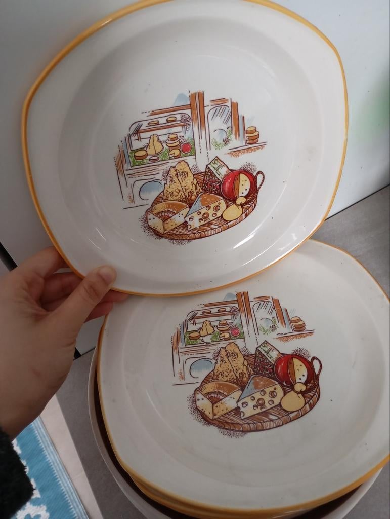 6 assiettes vintage, Ophalen