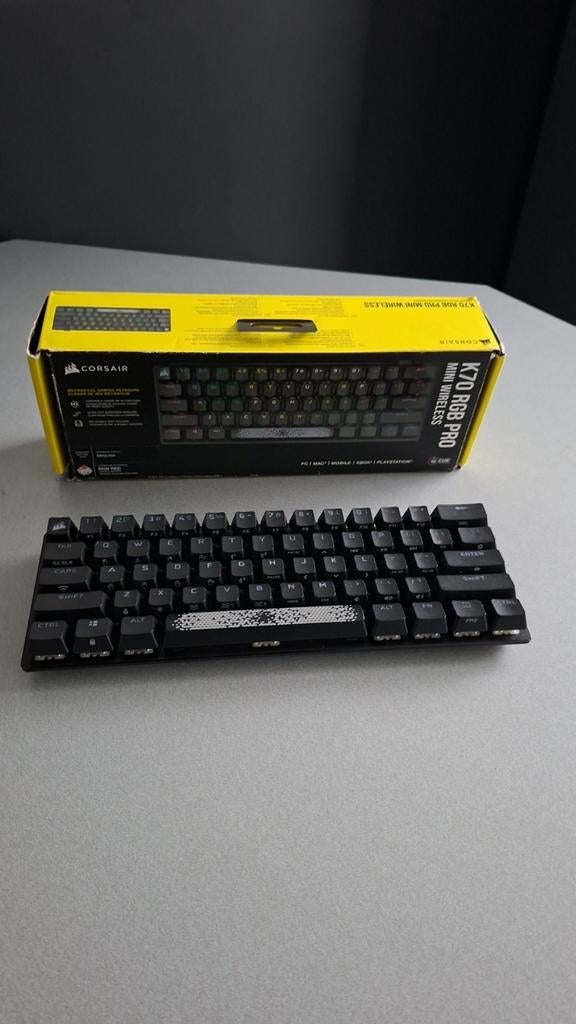 Corsair K70 PRO MINI WIRELESS RGB 60% qwerty, Computers en Software, Toetsenborden, Qwerty, Draadloos, Ophalen of Verzenden
