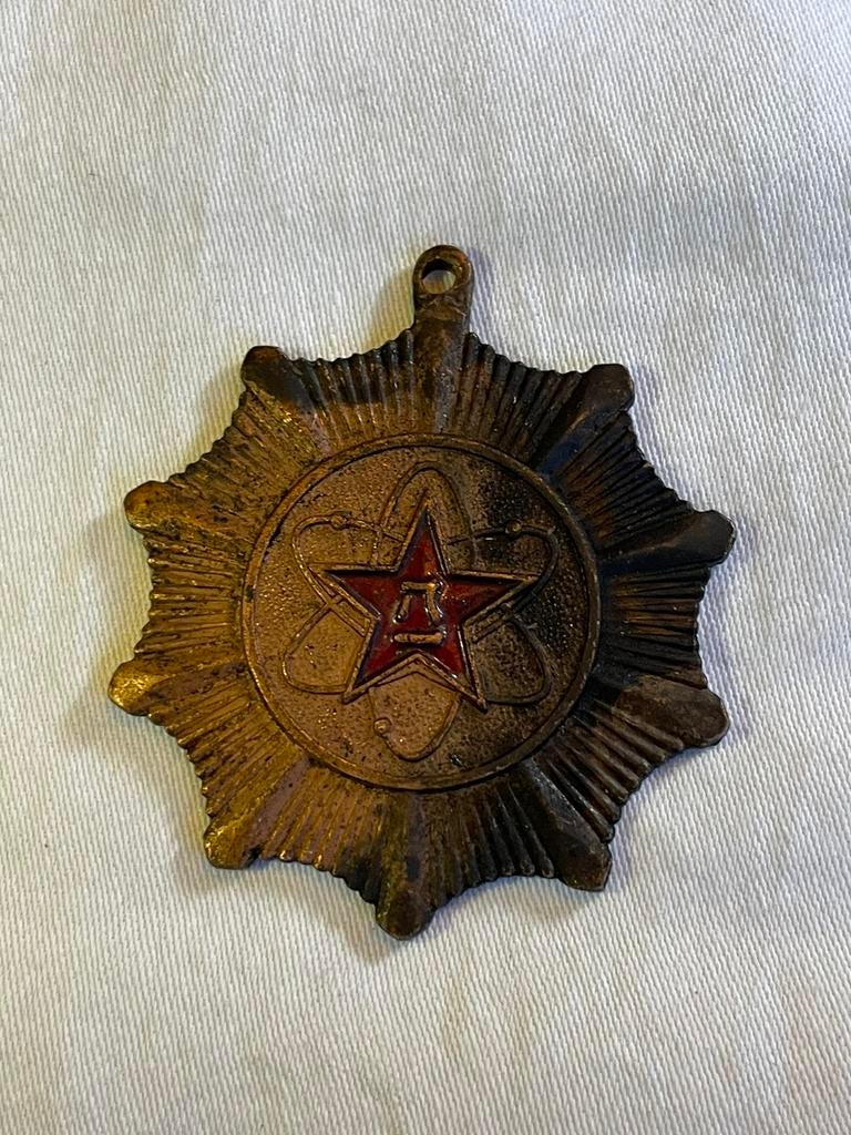 Rare médaille militaire chinoise de l'APL 1979, Collections, Objets militaires | Général, Enlèvement ou Envoi