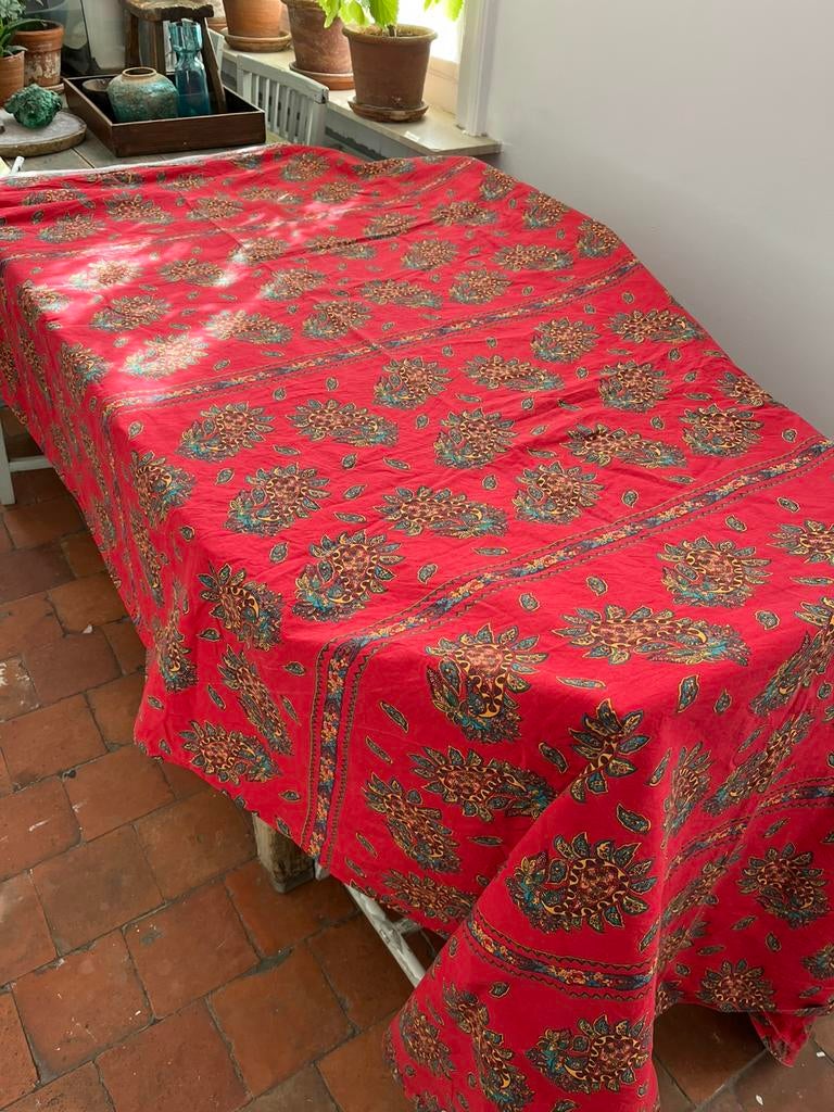 PRACHTIG TAFELKLEED XXL ROOD PAISLEY KATOEN ZGSTAAT, Huis en Inrichting, Ophalen of Verzenden, Zo goed als nieuw
