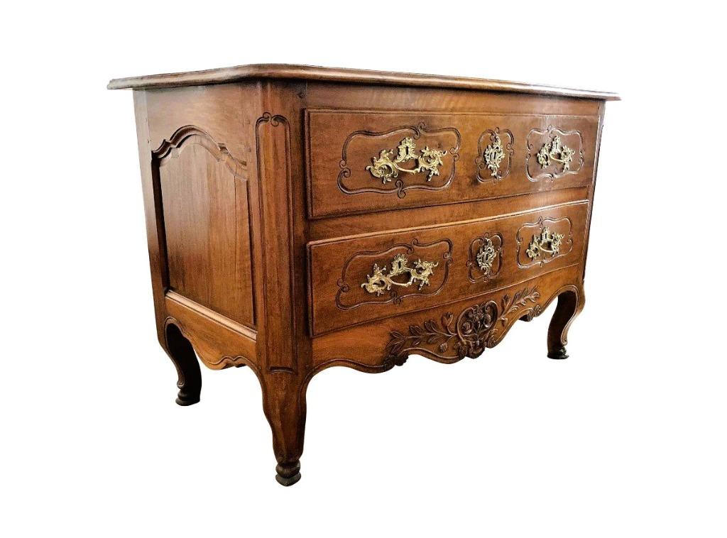 Commode provençale du XVIIIe siècle France, Antiquités & Art, Enlèvement ou Envoi