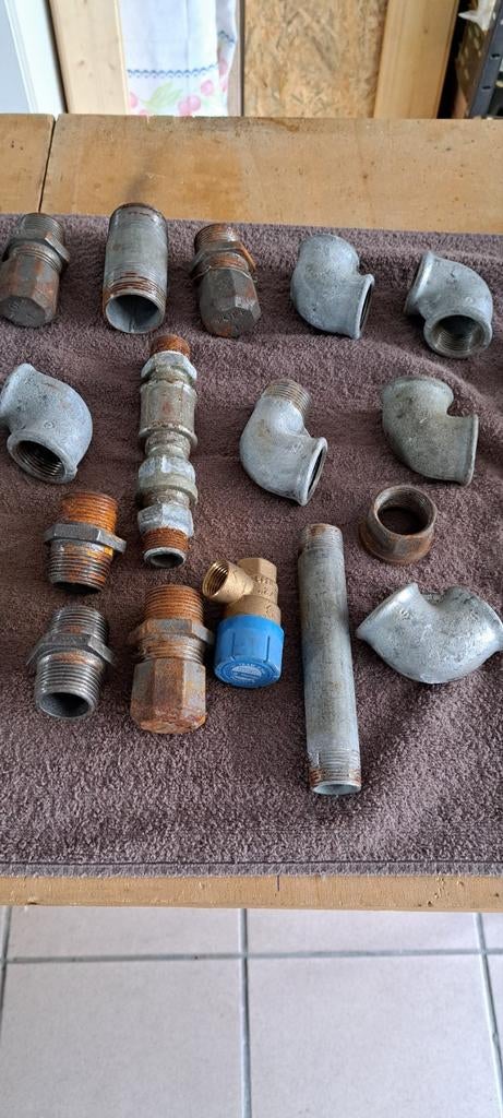 Sanitaire uitrusting, Ophalen, Zo goed als nieuw, Overige materialen