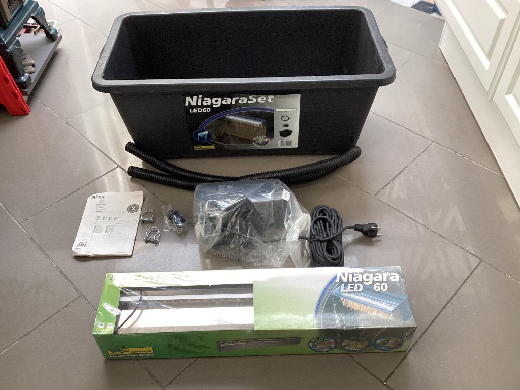 Nieuwe fontein, Ophalen, Nieuw, Kunststof, Fontein