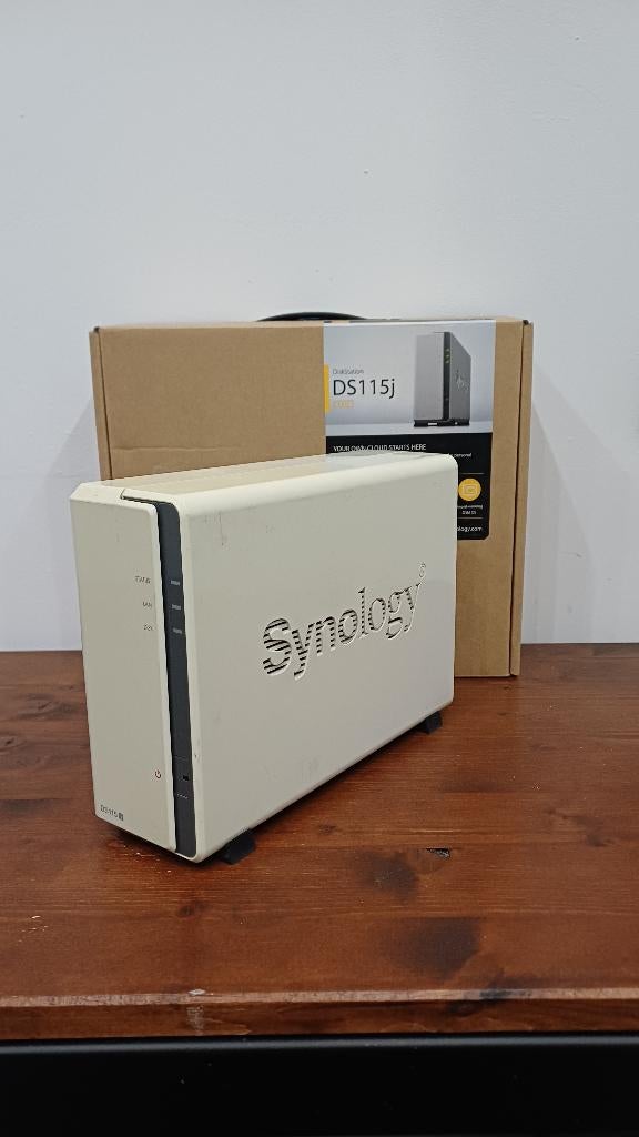Synology DS115j + 1TB WD Red Hdd, Informatique & Logiciels, Disques durs, Externe, Serveur, Enlèvement, Utilisé
