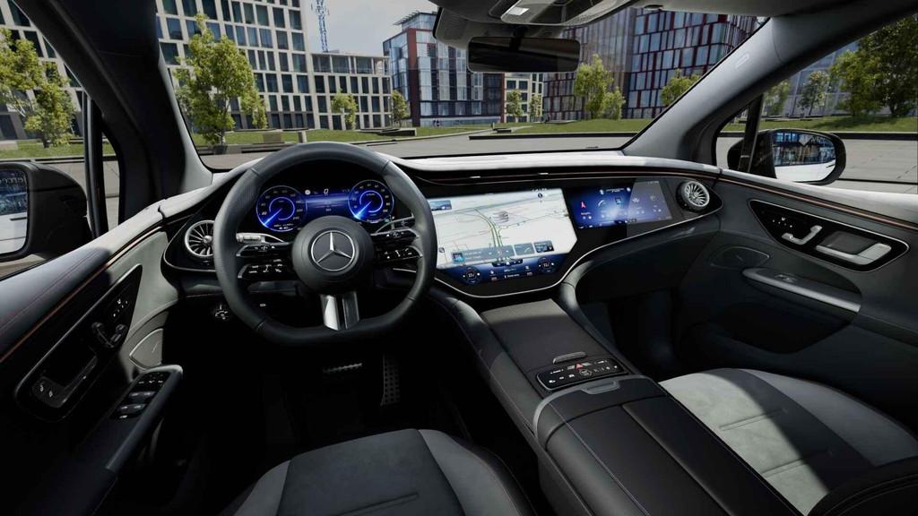 Mercedes-Benz EQE-Klasse 300 SUV AMG Line | Panoramisch Dak, Auto's, Automaat, Gebruikt, 750 kg, 96 kWh