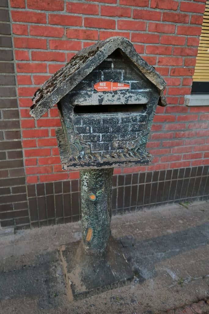 Brievenbus, Enlèvement