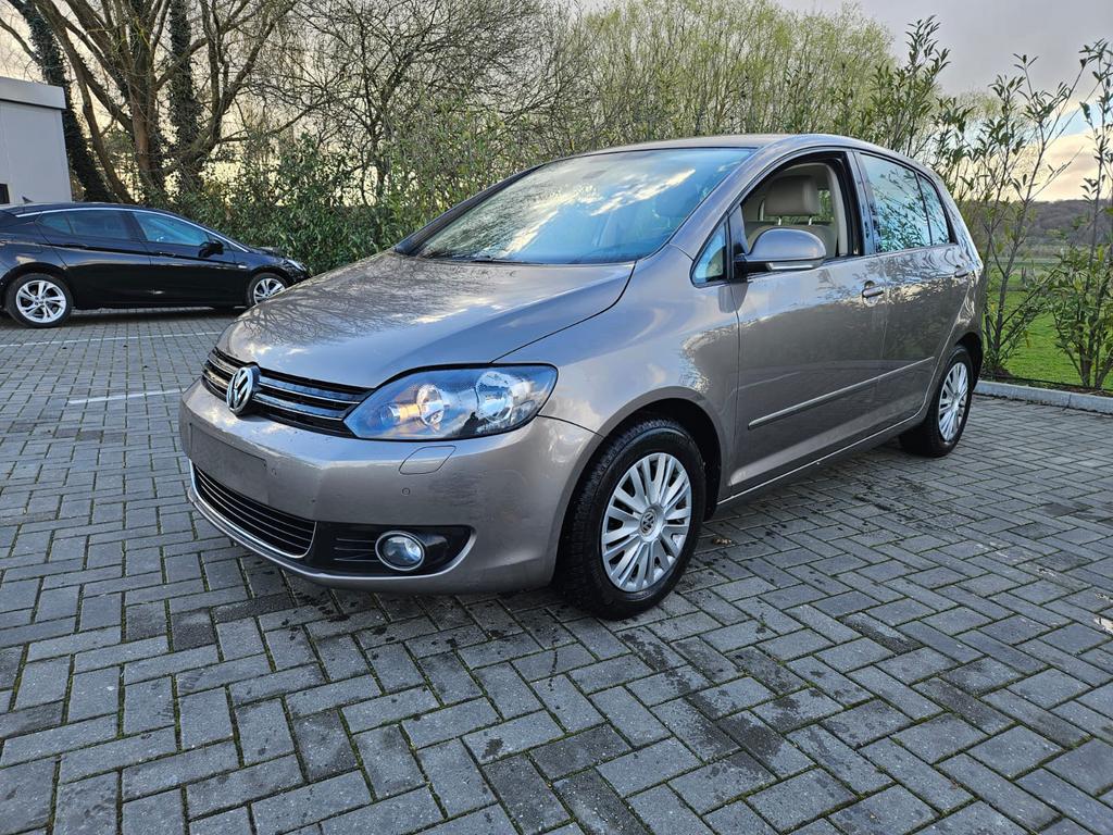 VW GOLF + 1.6 TDI  AIRCO  GPS, Auto's, Volkswagen, Euro 5, 4 cilinders, Beige, 5 deurs
