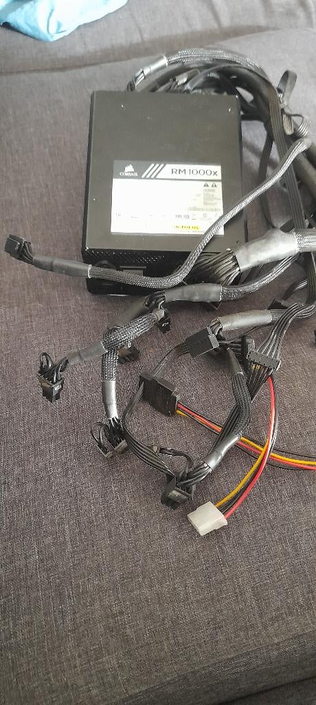 Corsair rm1000x, Computers en Software, Interne voedingen, Ophalen of Verzenden, Zo goed als nieuw