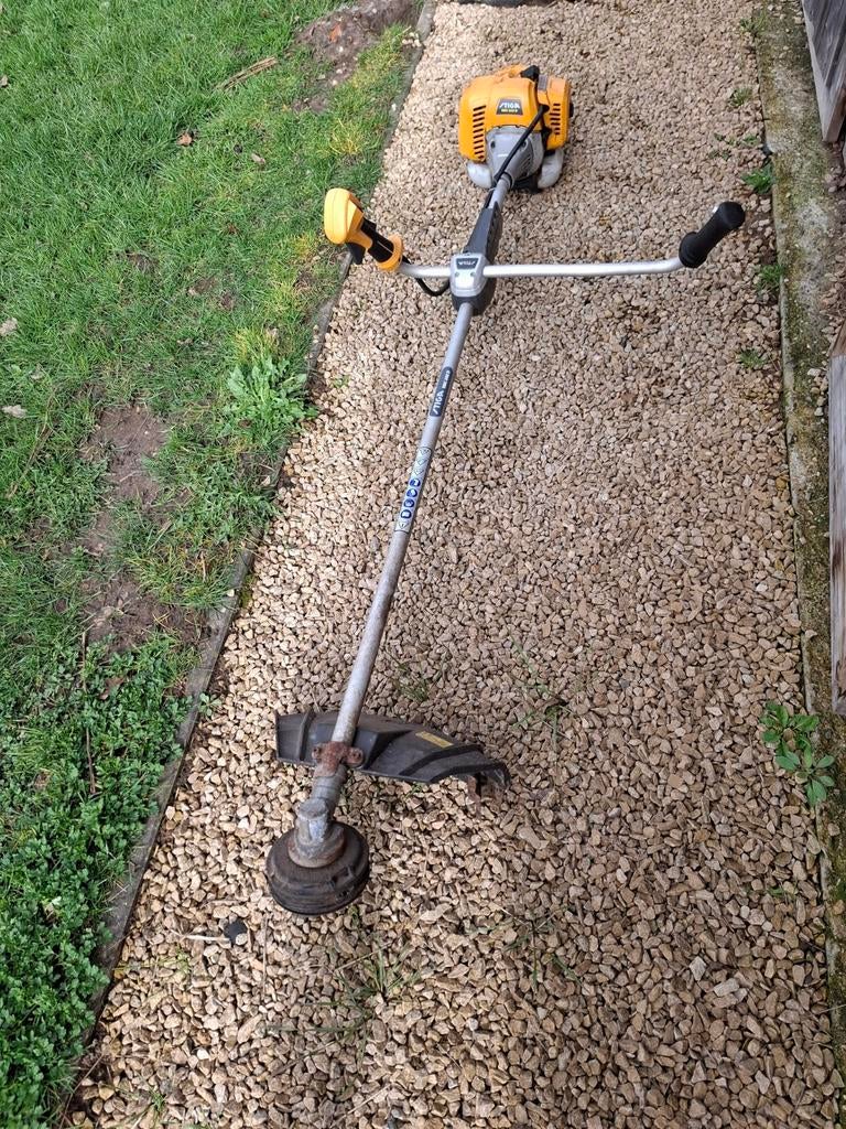 Stiga bosmaaier, Tuin en Terras, Ophalen, Benzine