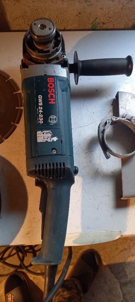 Disqueuse Bosch Professional GWS 24-230, Doe-het-zelf en Bouw, Gereedschap | Slijpmachines, Ophalen, Zo goed als nieuw, Haakse handslijpmachine
