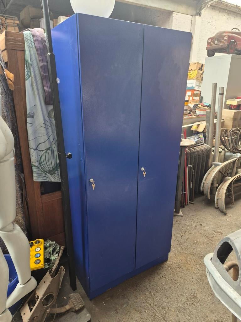 Lockerkast 2 deuren met sleutels, Huis en Inrichting, Ophalen of Verzenden