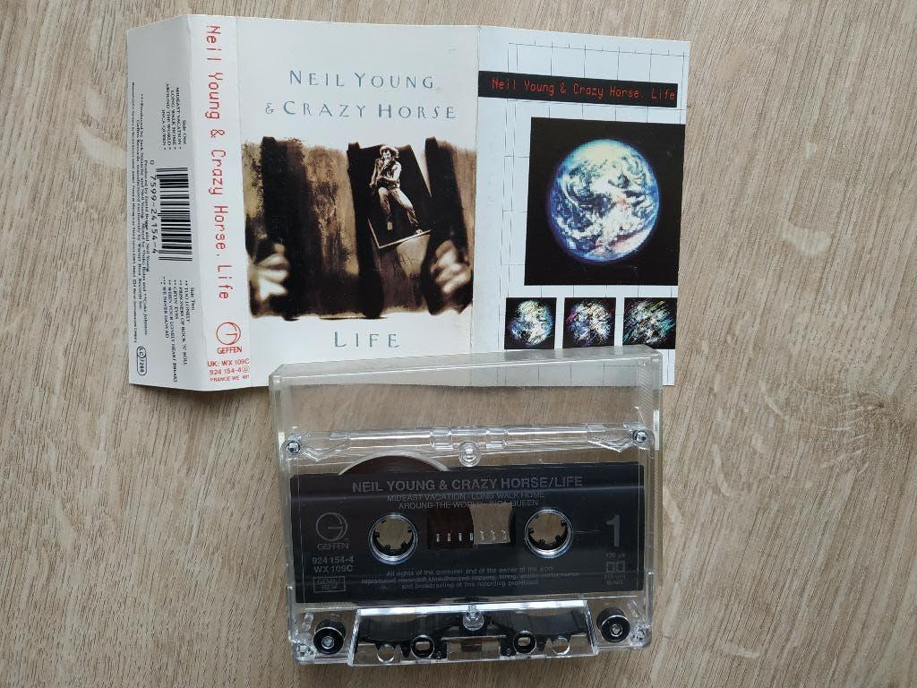 NEIL YOUNG LIFE CASSETTE, Enlèvement ou Envoi