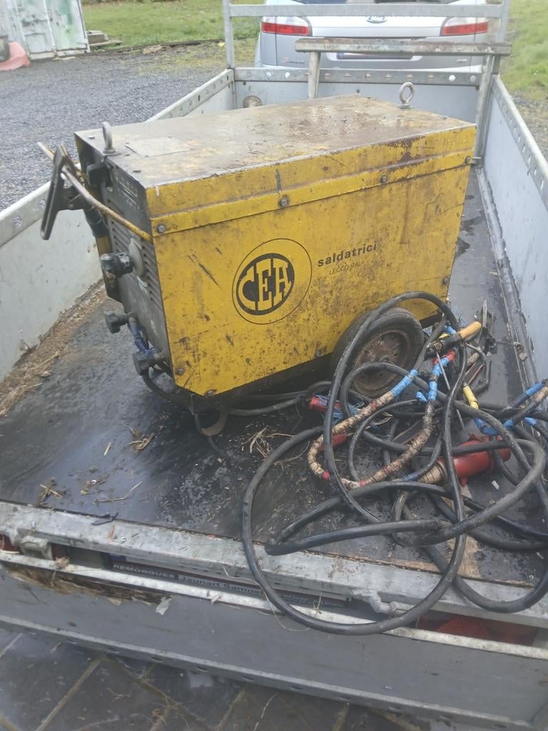 Poste a soudé, Bricolage & Construction, Outillage | Soudeuses, Enlèvement