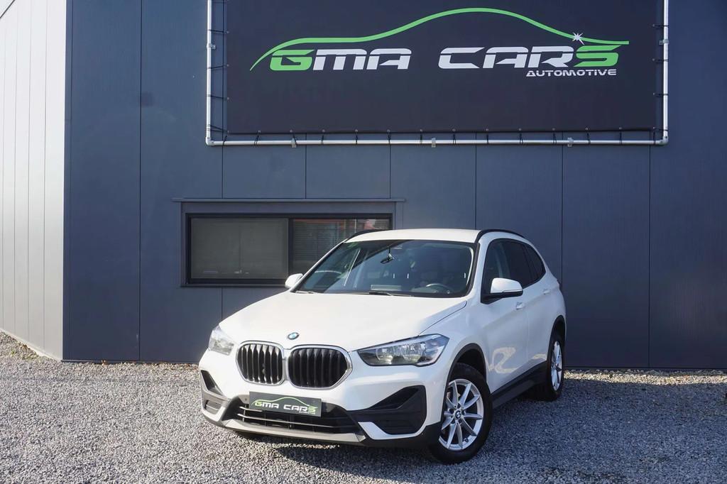 BMW X1 X1 1.5 dA sDrive16 Aut-Acc-HeadUp-Cam Garantie *, Auto's, Stof, Gebruikt, 4 cilinders, Wit