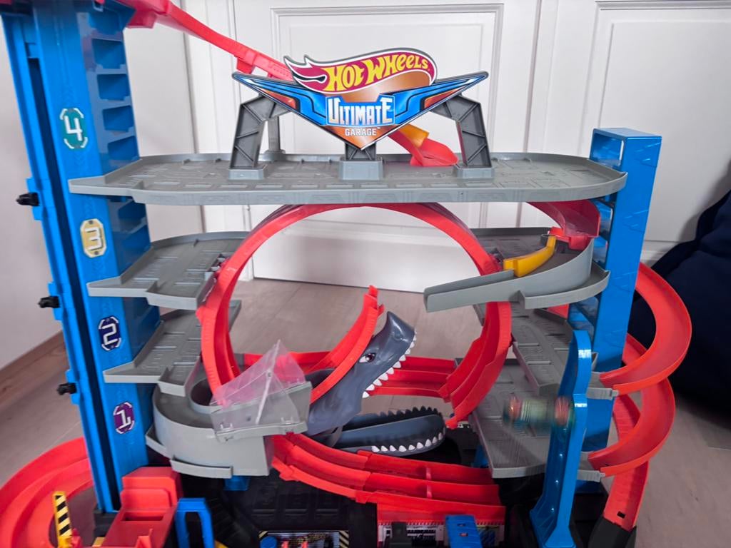 Hot Wheels - Ultimate Garage pour petites voitures, Enfants & Bébés, Jouets | Circuits, Enlèvement, Comme neuf, Hot Wheels