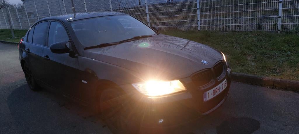 Bmw e90 316i 120000km bonne état, Enlèvement