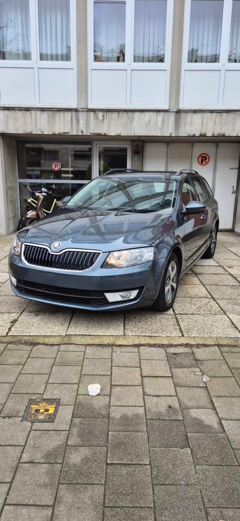 Skoda octavia Bj 2016 >> euro 6b <<, Auto's, Skoda, Voorwielaandrijving, Stof, Euro 6, 1600 cc