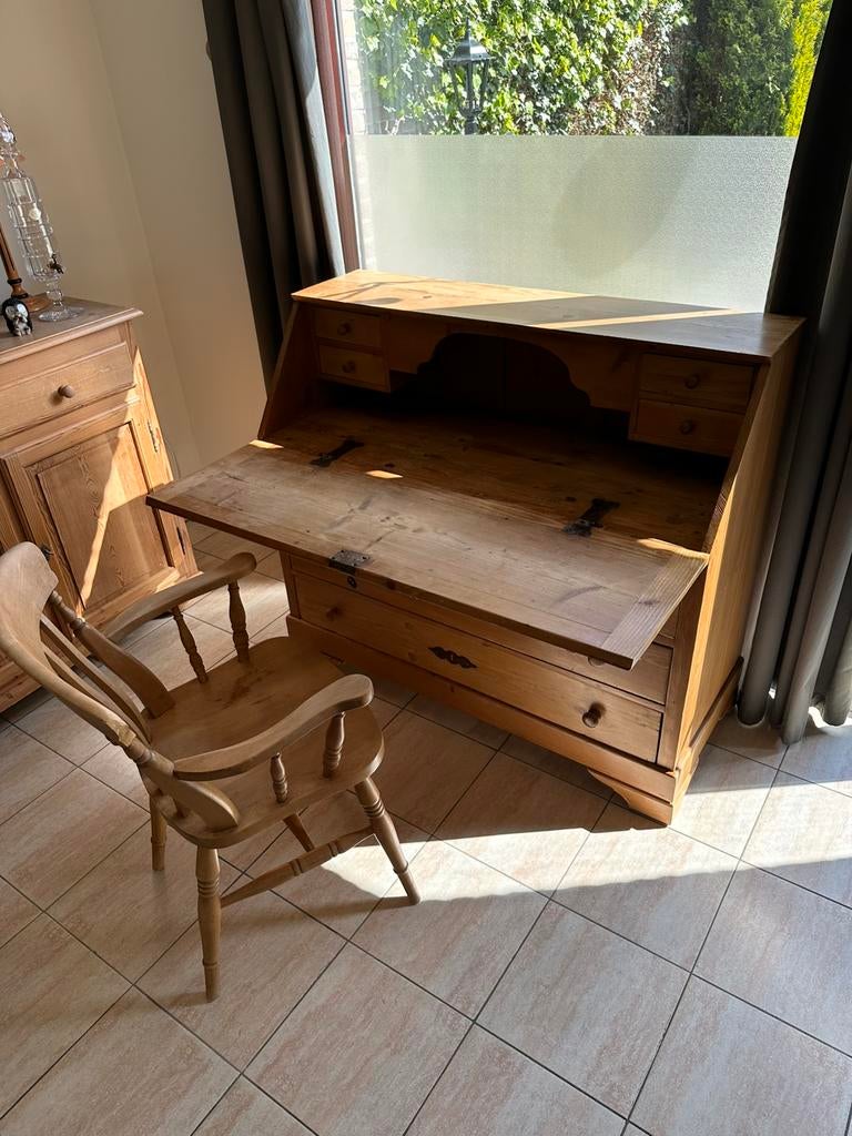 Secretaris grenen met stoel, Enlèvement, Comme neuf