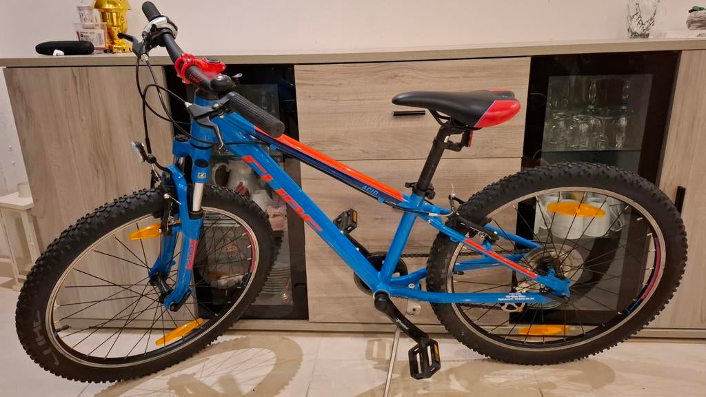 Cube Acid 240 in zeer goede staat voor kinderen van 9 tot 12, Fietsen en Brommers, Fietsen | Jongens, Ophalen