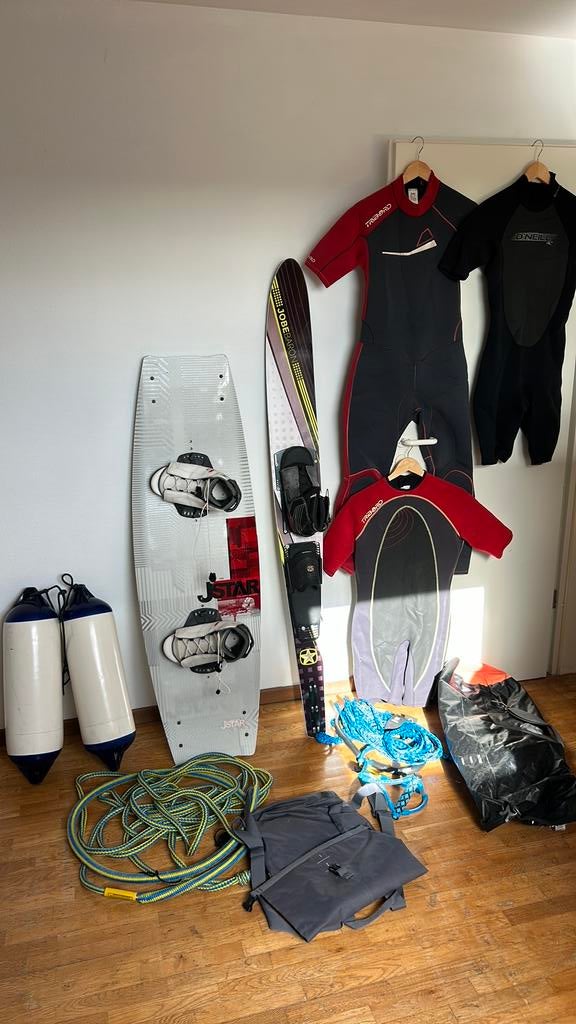 Ski nautique lot complet, Ophalen, Zo goed als nieuw