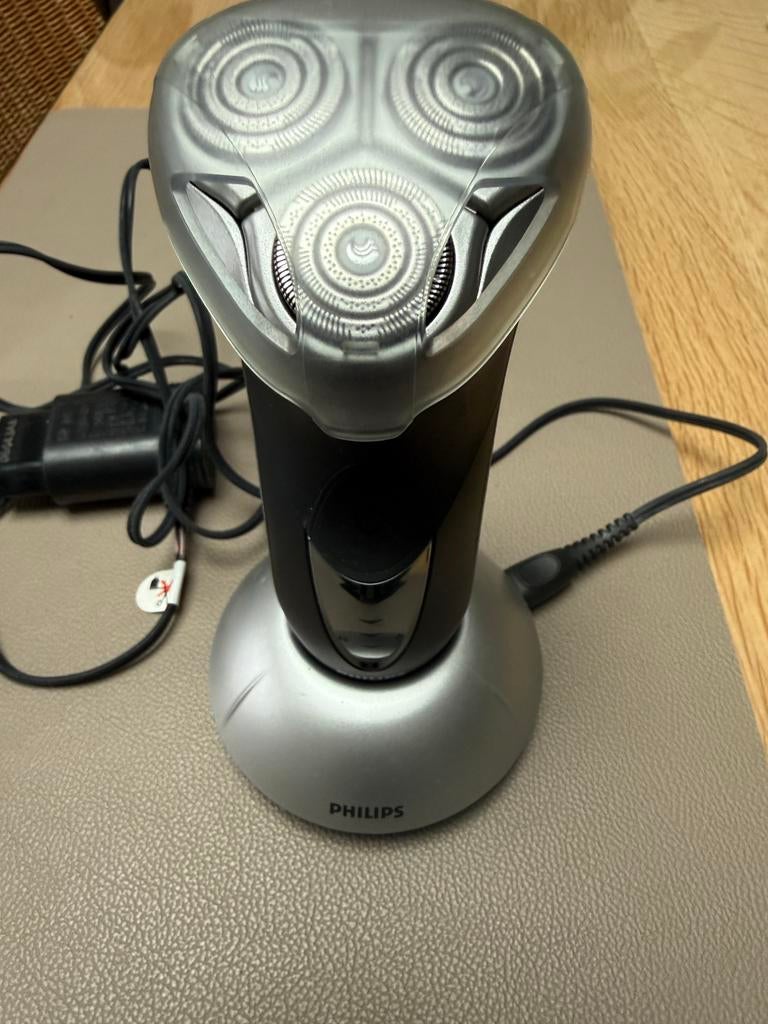 Philips scheerapparaat, Ophalen, Zo goed als nieuw