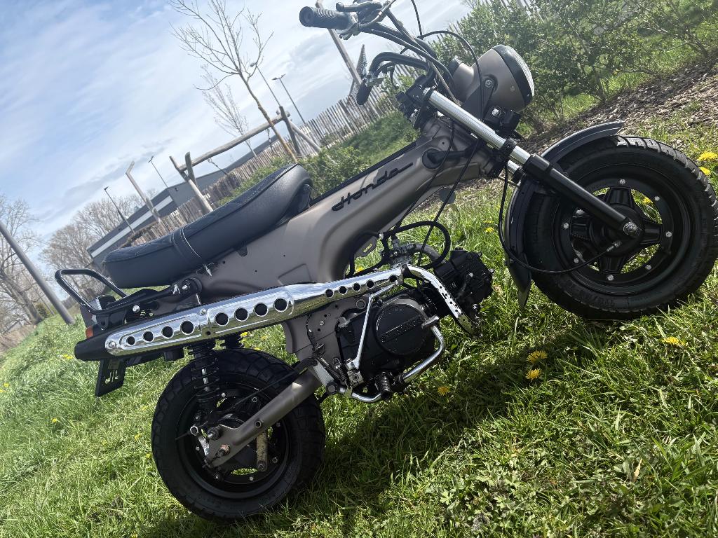 Te koop DAX lowrider, Fietsen en Brommers, Brommers | Overige merken, Ophalen, Zo goed als nieuw, Klasse B (45 km/u), 49 cc