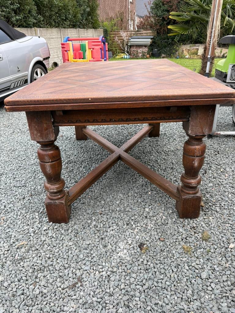 Eiken eet tafel ., Enlèvement