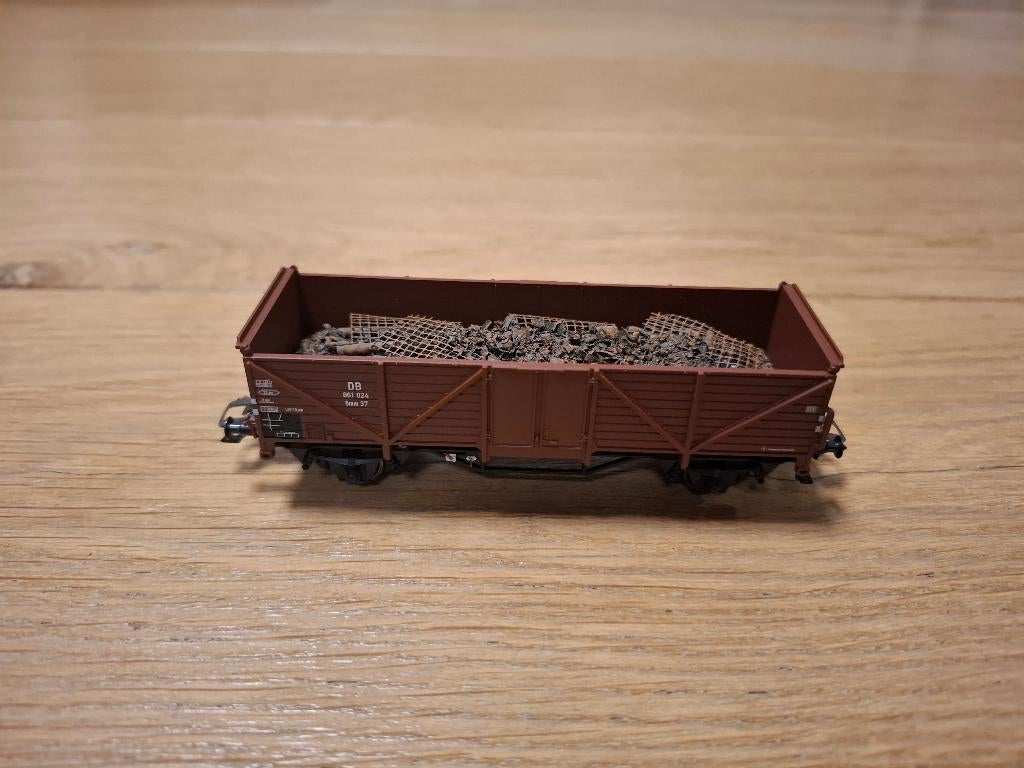 Märklin 46059 - wagon tombereau chargé de ferraille DB, Ophalen, Zo goed als nieuw, Wagon, Märklin