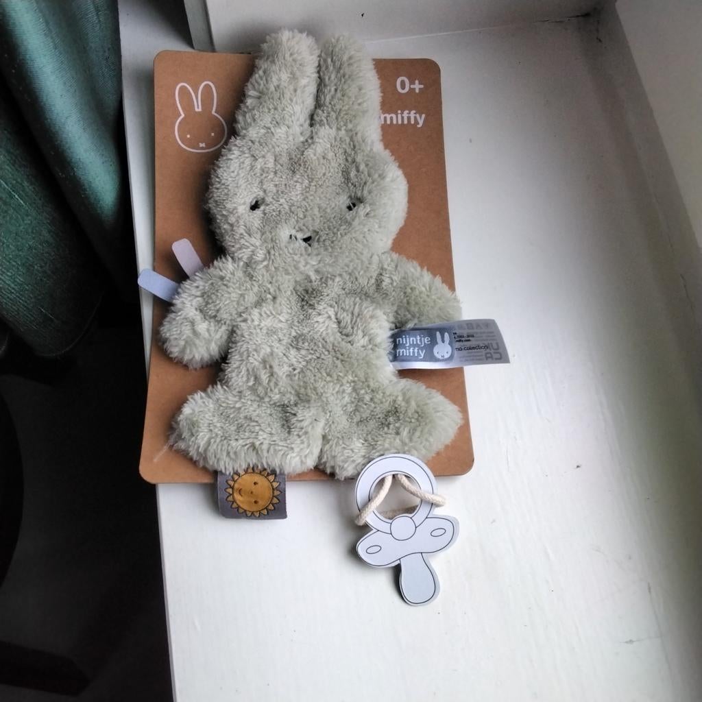 Nijntje Fluffy speendoekje is van het merk Nijntje-Miffy., Ophalen of Verzenden