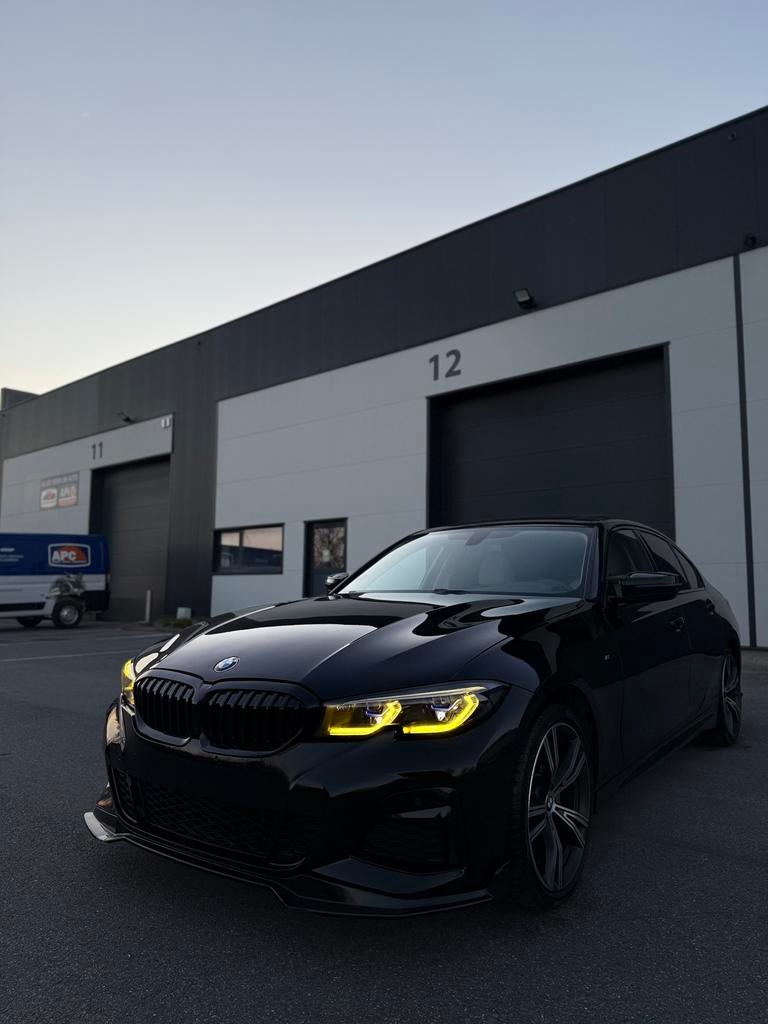 BMW 330I G20, Auto's, BMW, 4 cilinders, Zwart, Leder, 5 zetels