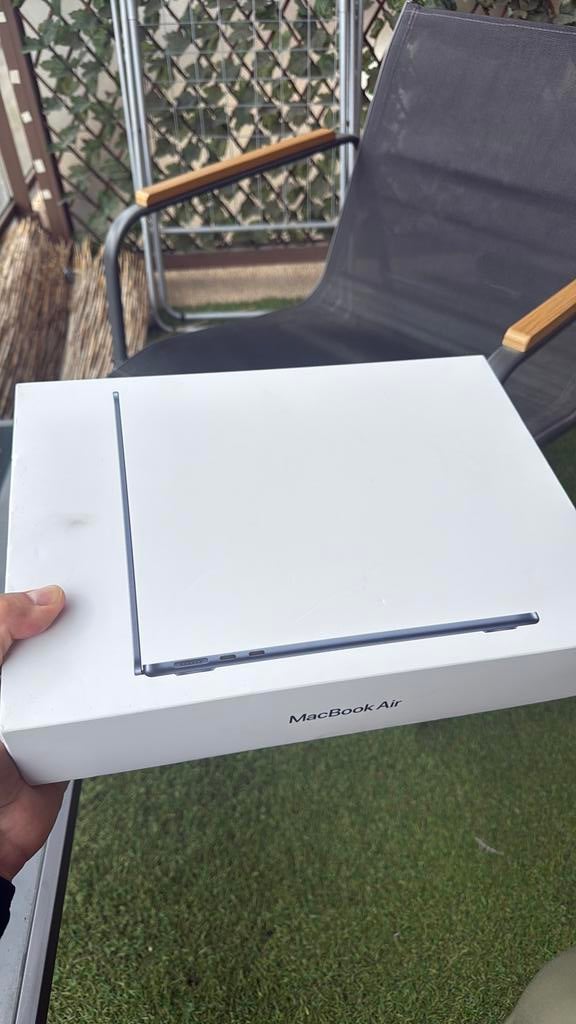 Apple MacBook Air (M2, 2022) ecran cassé à l’interieur, Enlèvement, 13 pouces, Apple, SSD