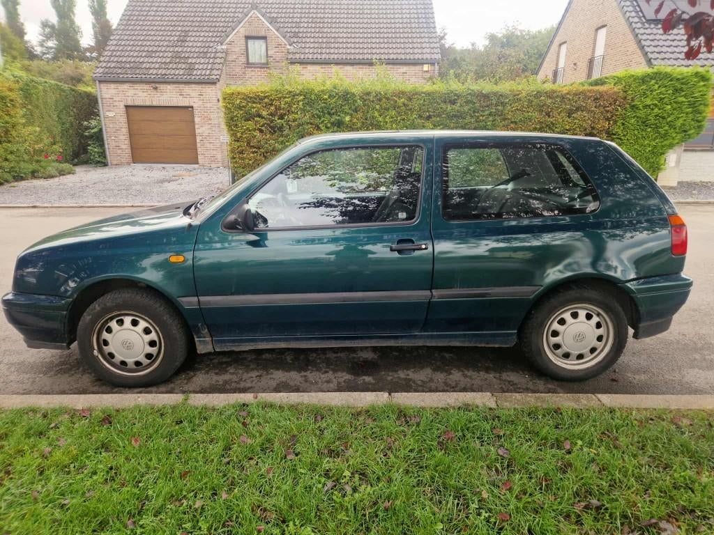 Golf 3 TDI (165000 km réels), Autos, Volkswagen, Particulier, Golf, ABS, Phares directionnels, Airbags, Verrouillage central, Peinture métallisée