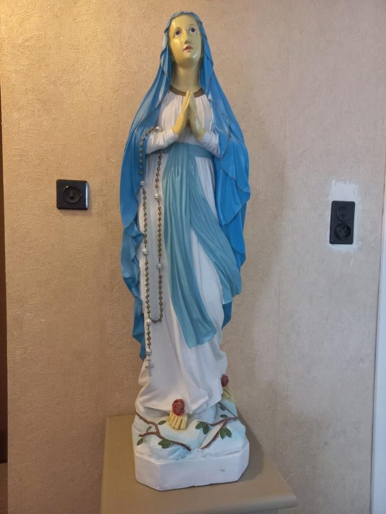 Notre-Dame de Lourdes, Antiquités & Art, Enlèvement