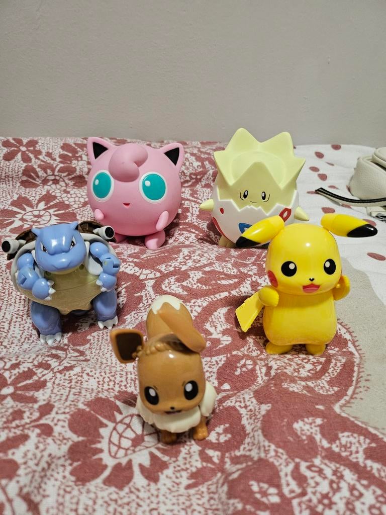 Figurine pokemon + pokeball, Enlèvement ou Envoi