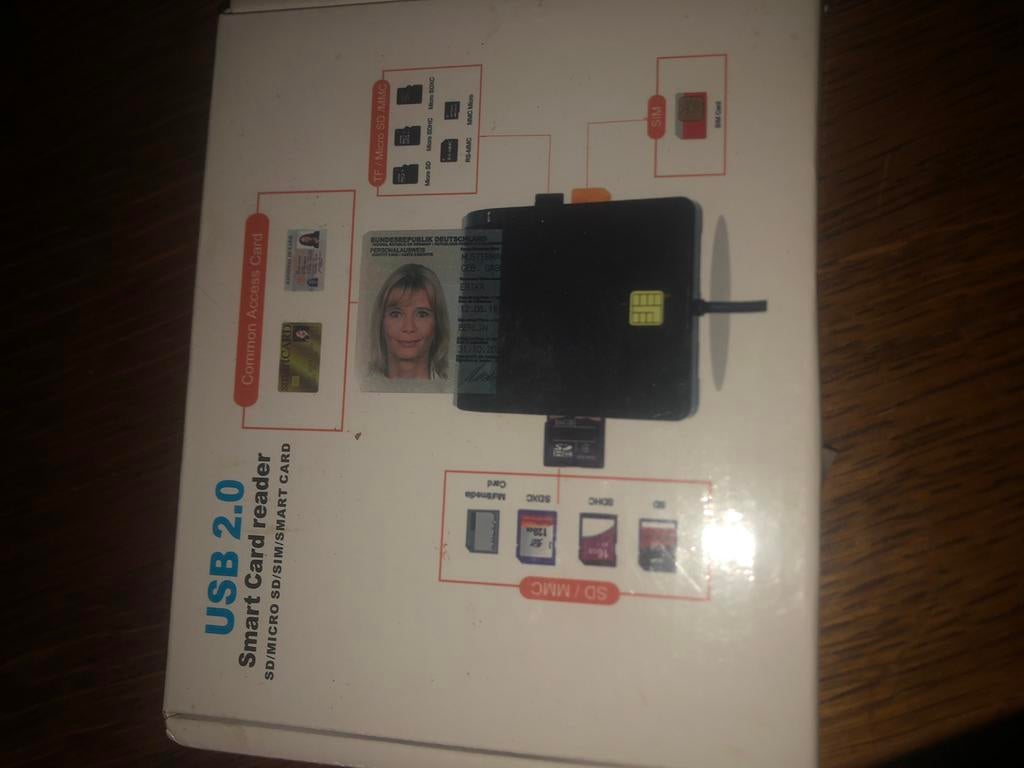 Lecteur de carte d’identite, Enlèvement, Comme neuf