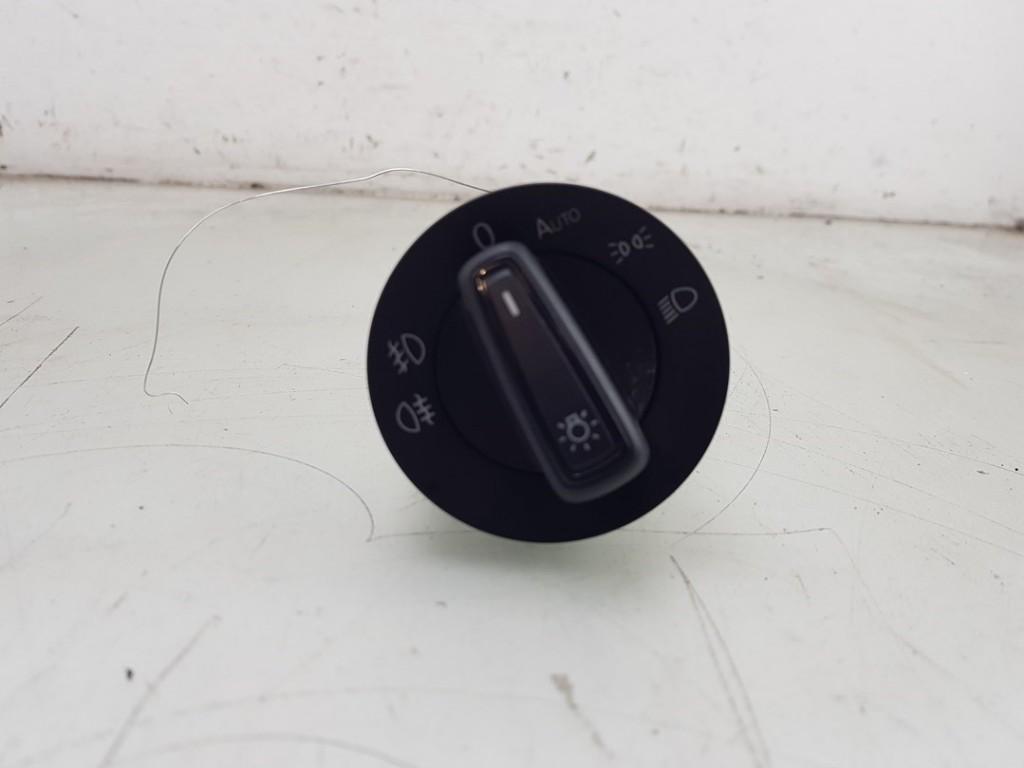 LICHTSCHAKELAAR Volkswagen Polo VI (AW1) (01-2017/08-2021), Gebruikt, Volkswagen