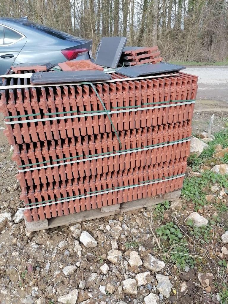 À donner :Tuile Mikado Anthracite, Bricolage & Construction, Tuiles & Revêtements de toit, Pierre ou Argile, Enlèvement, Noir