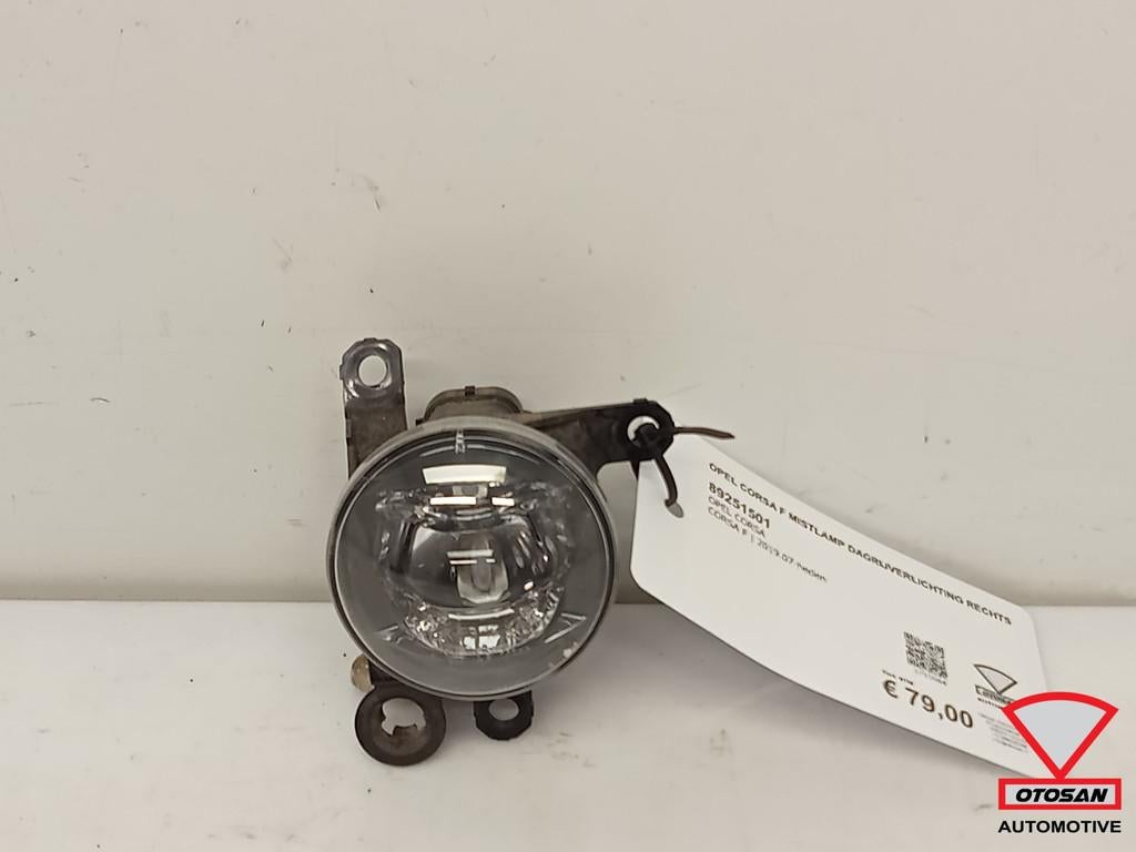 Feu antibrouillard droit pour Opel Corsa F 89251501, Opel Automobile GmbH, Opel, Bahnhofsplatz 1
65423  Russelsheim am Main, DE