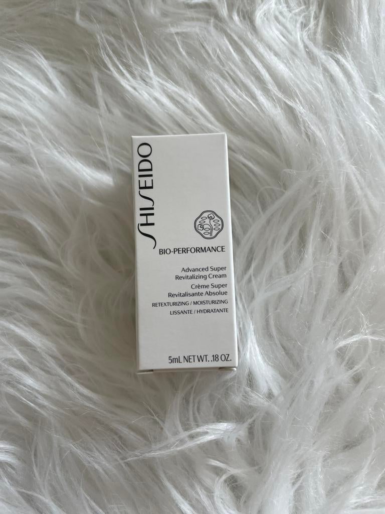 Crème revitalisante performante biologique Shiseido 5 ml, Bijoux, Sacs & Beauté, Beauté | Soins du visage, Enlèvement ou Envoi