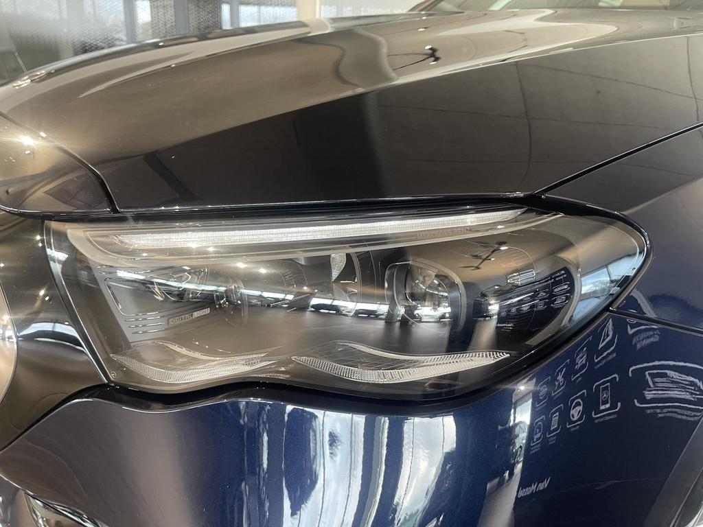 Mercedes-Benz E 220 d AMG Line Berline + LEDER + BURMESTER +, Auto's, Mercedes-Benz, Automaat, Gebruikt, 4 cilinders, Blauw