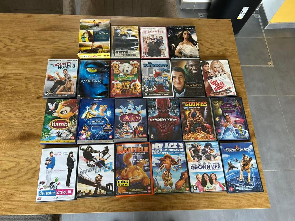 Lot DVD – films & séries (Disney, Comédies, Action), CD & DVD, Enlèvement ou Envoi, Utilisé