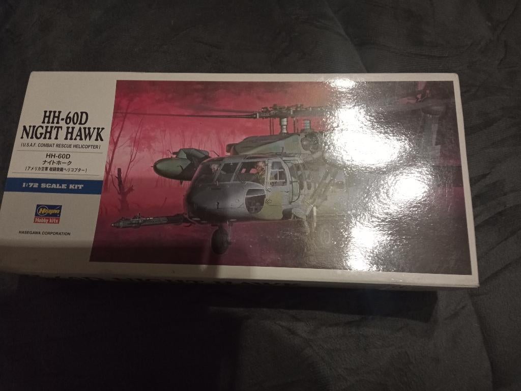 HH-60D Night Hawk, Hobby en Vrije tijd, Overige merken, 1:72 tot 1:144, Helikopter, Nieuw