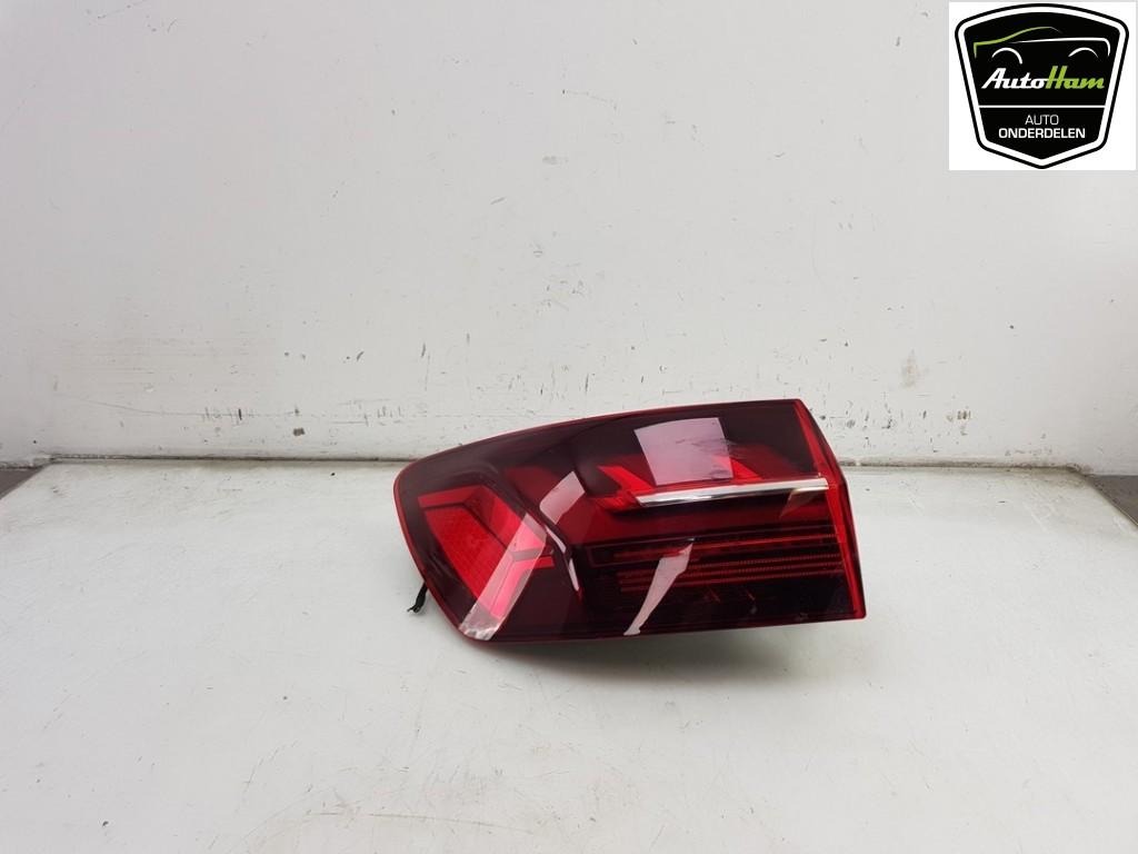 FEU ARRIÈRE GAUCHE Audi A4 Avant (B9) (01-2015/08-2020), Utilisé, Audi