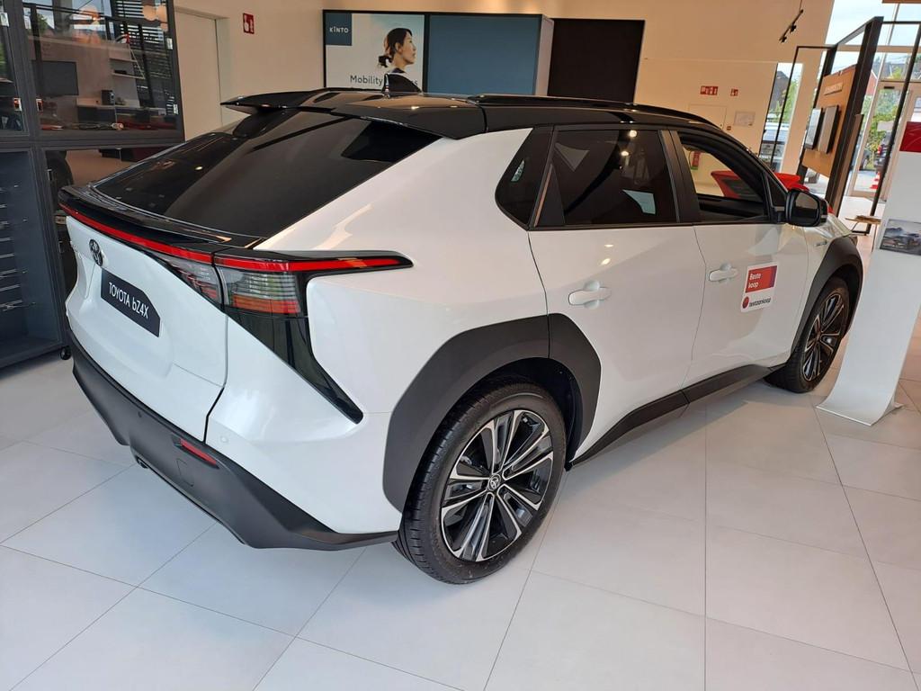 Toyota Bz4x 71.4 kWh 2WD Style Plus (automatique), Autos, Toyota, Neuf, Achat, 750 kg, Electronic Stability Program (ESP)