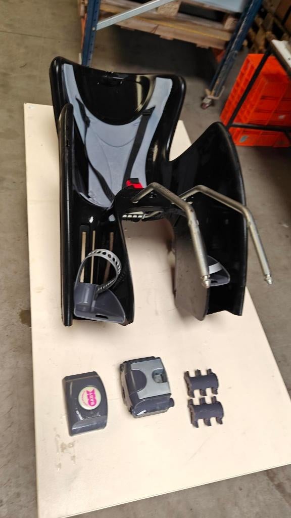 Kinderzitje fiets met snelkoppeling zo goed als nieuw, Ophalen, Achterzitje, Voetsteuntjes, Zo goed als nieuw